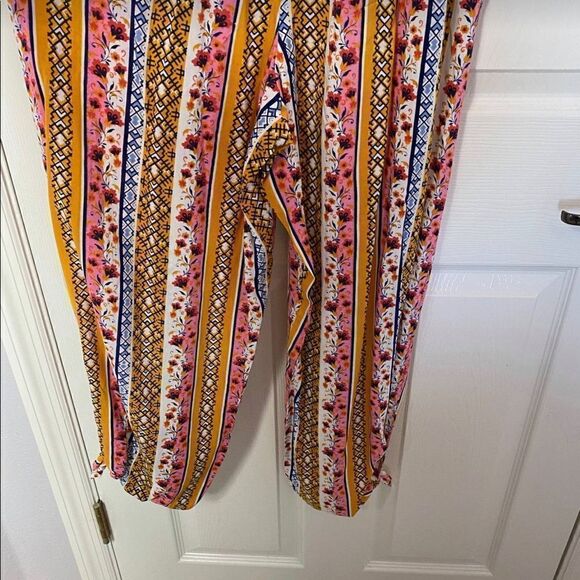 FULL CIRCLE TREND  Junior Medium Strapless Jumper. - Picture 5 of 9